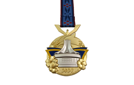 Sérsniðin Dual Plating 3D Hálfmaraþon Medal